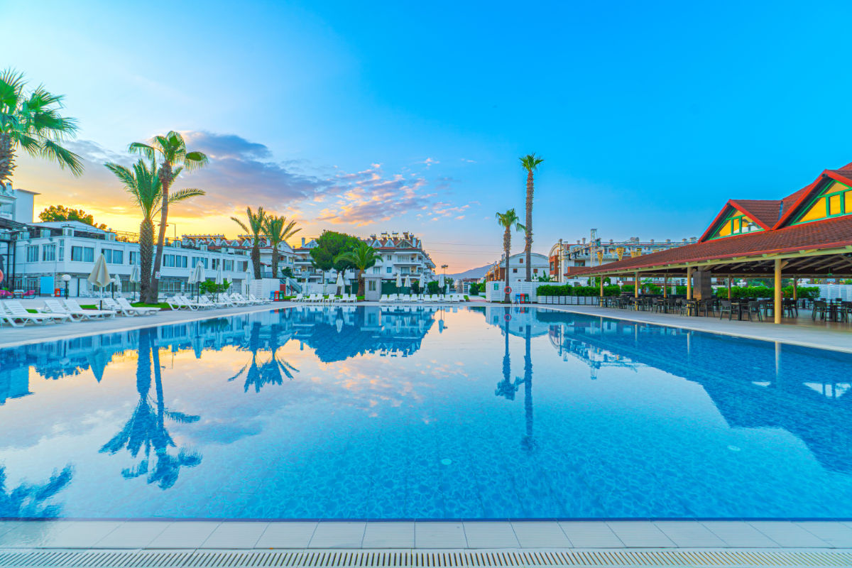 pinetahotels; pinetaclub; pinetaclubhotel; pinetaclubmarmaris; marmarisotelleri; erkenrezervasyon;